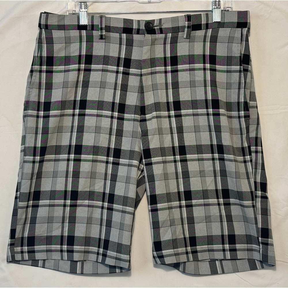 Haggar Cool 18 Pro Mens Grey Plaid Golf Shorts Size 34 HS01081 035